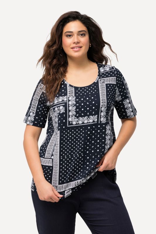 T-shirt en coton bio à motif patchwork, avec col rond et manches courtes - silhouette évasée