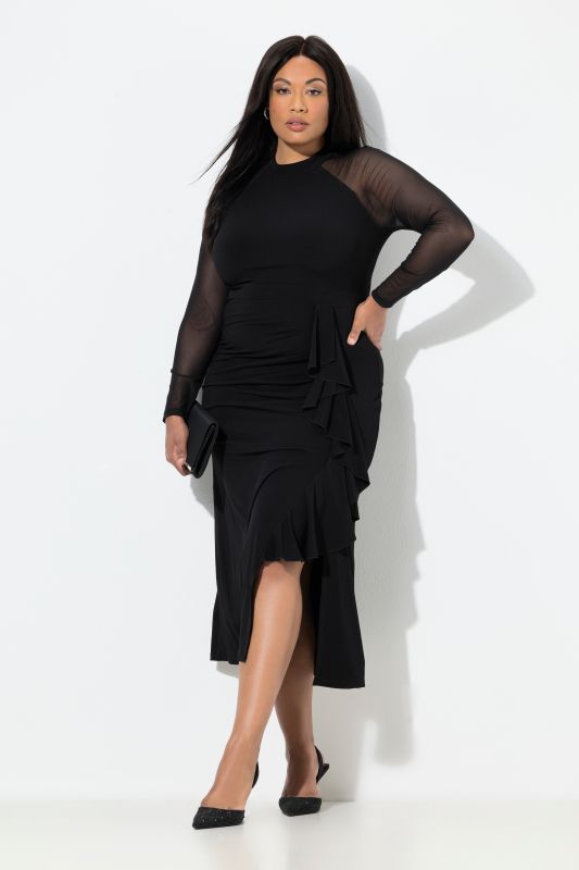 Robe longueur maxi, effet drapé, col montant et manches raglan
