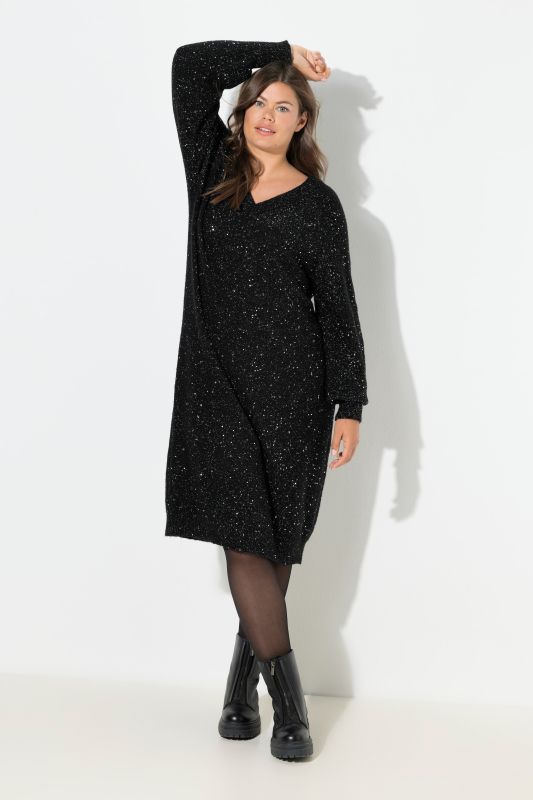 Robe en maille. Décolleté V et manches longues