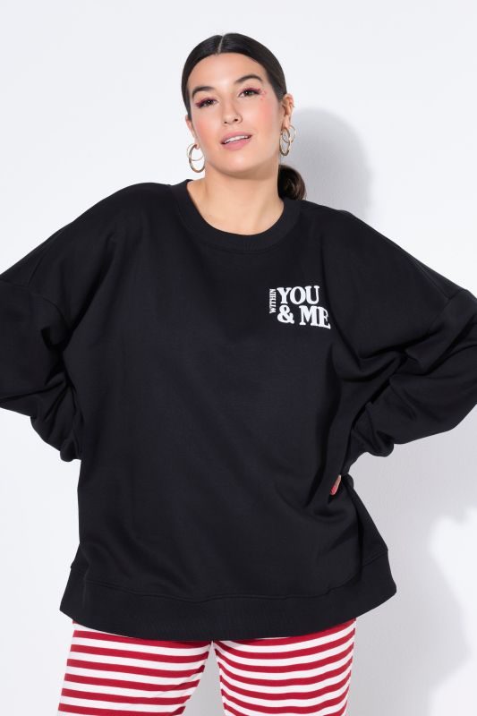 Sweat-shirt oversize avec des cœurs colorés dans le dos