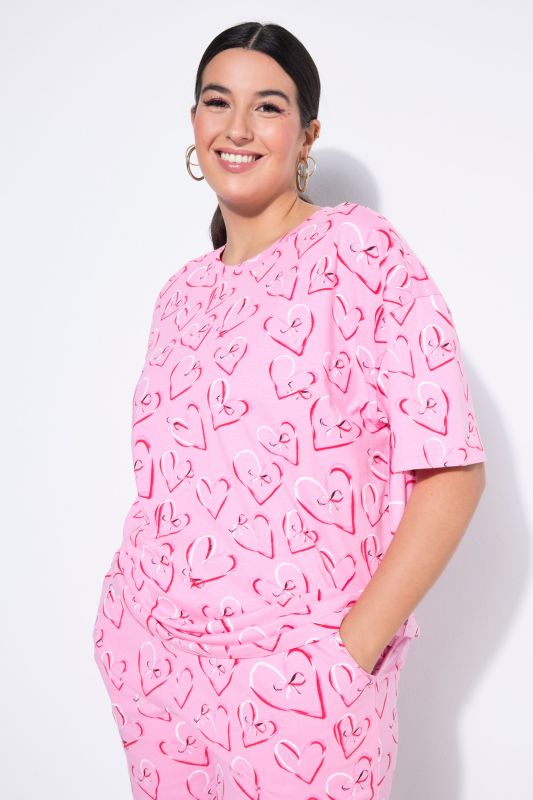 Pyjama, deux pièces (short et T-shirt), motif cœurs