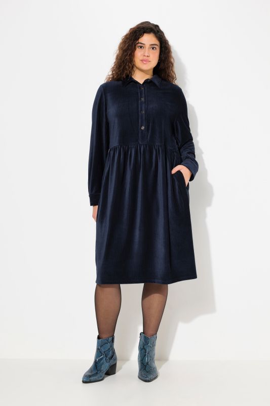 Robe oversize en velours côtelé, avec col chemise et manches longues bouffantes