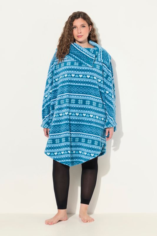 Poncho d'intérieur en polaire. Avec col et motif norvégien. Matière recyclée. Collection Homewear