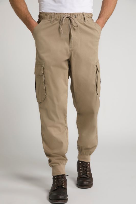 Pantalon cargo avec technologie FLEXNAMIC®. Multiples poches. Coupe Modern Fit.