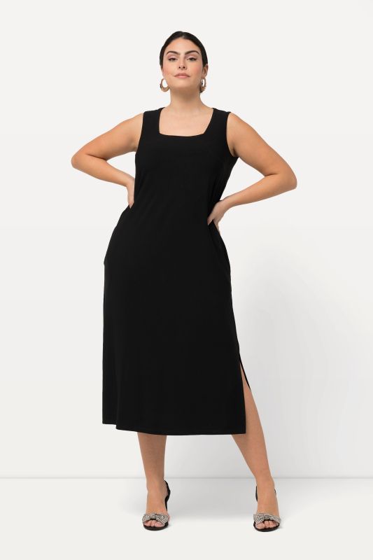 Robe en jersey sans manches. Décolleté carré. Ligne A