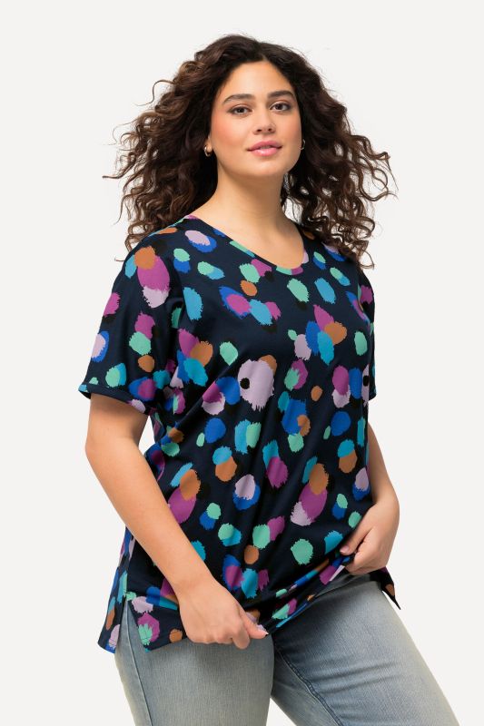 T-shirt oversized à décolleté rond, manches courtes. Imprimé taches