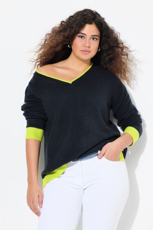 Pull bords-côtes fluo, col en V et manches longues