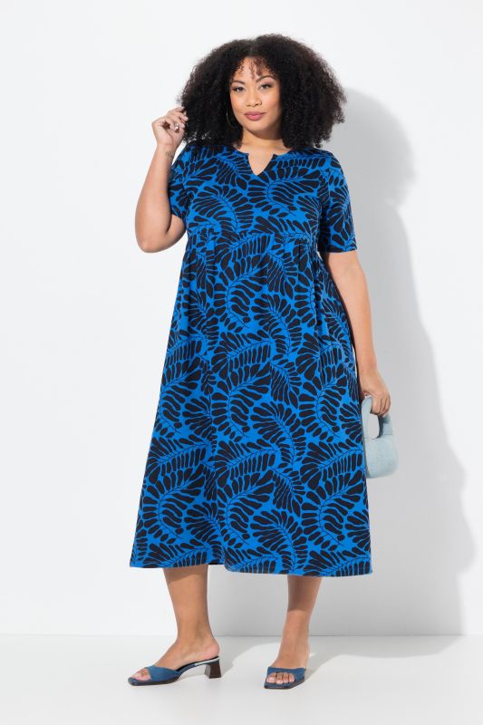 Robe maxi coupe évasée, col tunisien et manches courtes