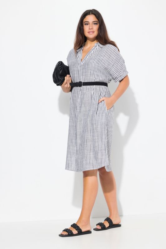 Robe oversize en lin mélangé, rayures, col chemise et manches courtes