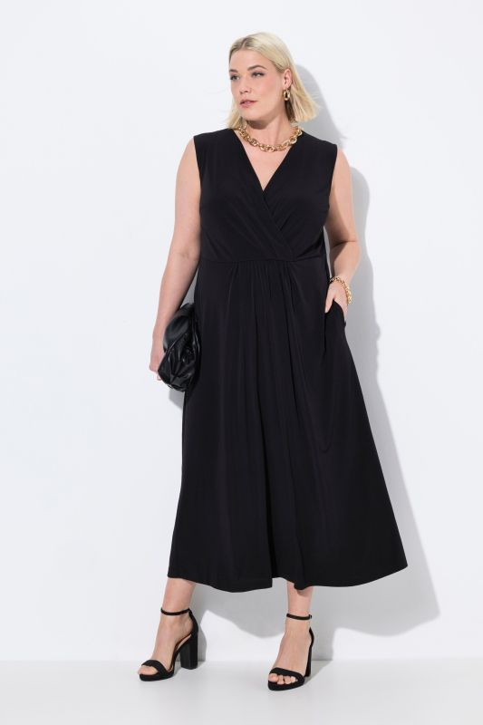 Robe maxi sans manches, décolleté en V esprit cache-cœur, coupe évasée