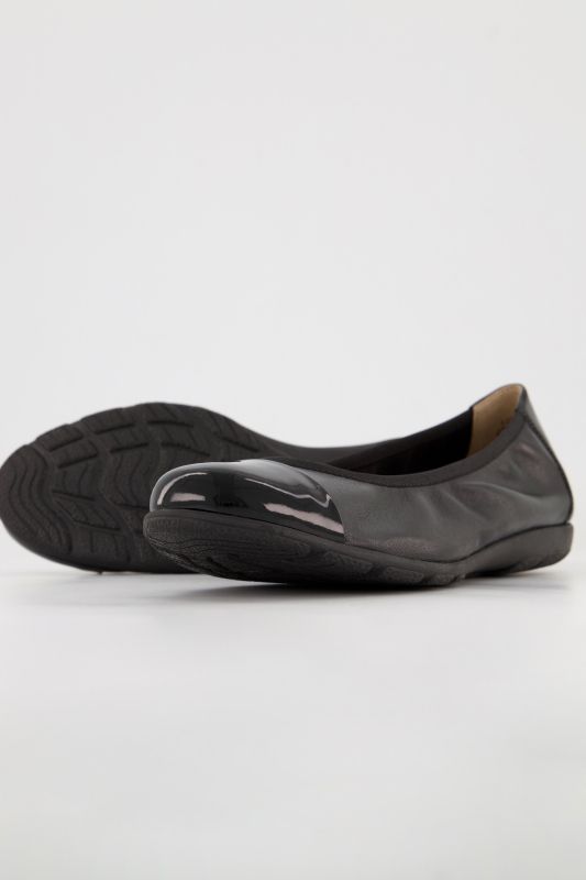 Ballerines en cuir Caprice. Passepoil coloré. Largeur confortable