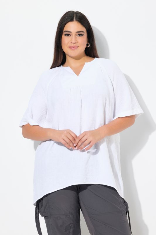 Blouse en mousseline, col tunisien et manches courtes, coupe évasée