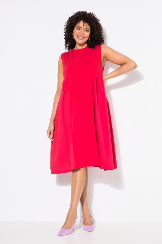 Robe sans manches, mélange de matières, décolleté rond et coupe évasée