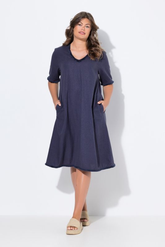 Robe en lin, décolleté en V et manches courtes