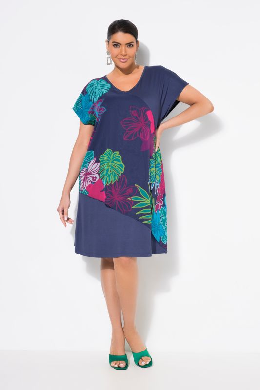 Robe en jersey, voile en mousseline, décolleté en V et manches courtes