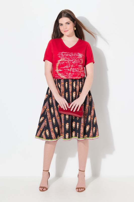 Jupe trapèze style tyrolien avec taille élastique, rubans fantaisie et dentelle