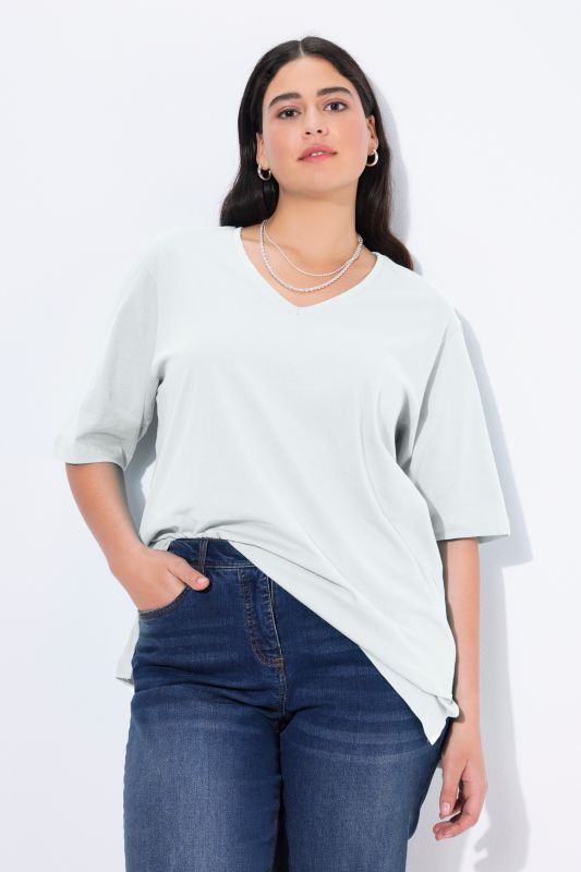 T-shirt coupe Relaxed Fit, décolleté en V et manches courtes