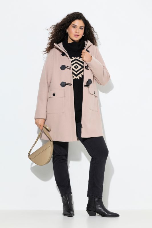 Duffle-coat, coupe évasée. Col montant et capuche. Boutons Brandebourg.