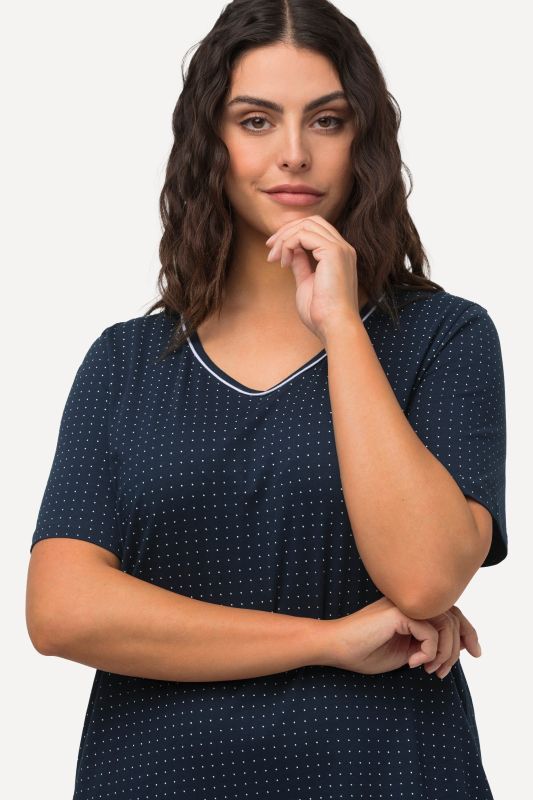 Lot de 2 chemises de nuit, décolleté rond/en V et manches courtes