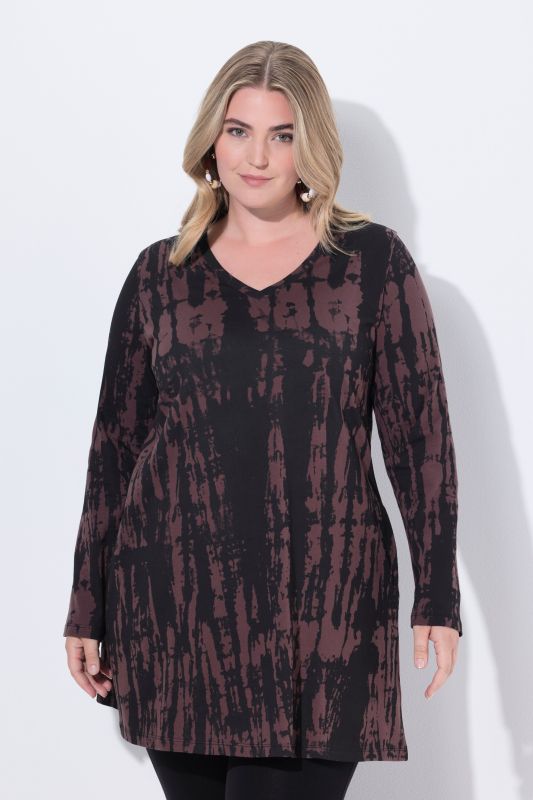 T-shirt long avec dégradé de couleurs, décolleté en V et manches courtes, coupe évasée