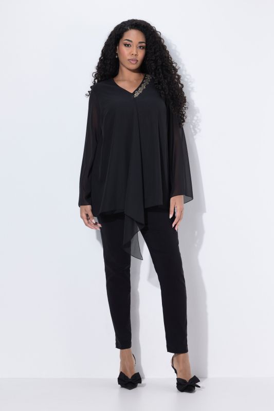 Blouse en mousseline doublée, décolleté en V et manches courtes, coupe évasée
