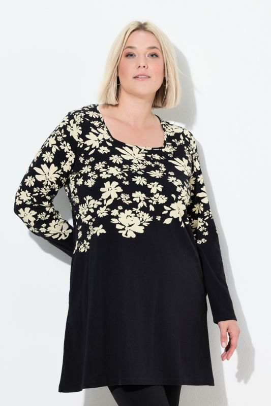 T-shirt long, décolleté carré et manches longues, coupe évasée