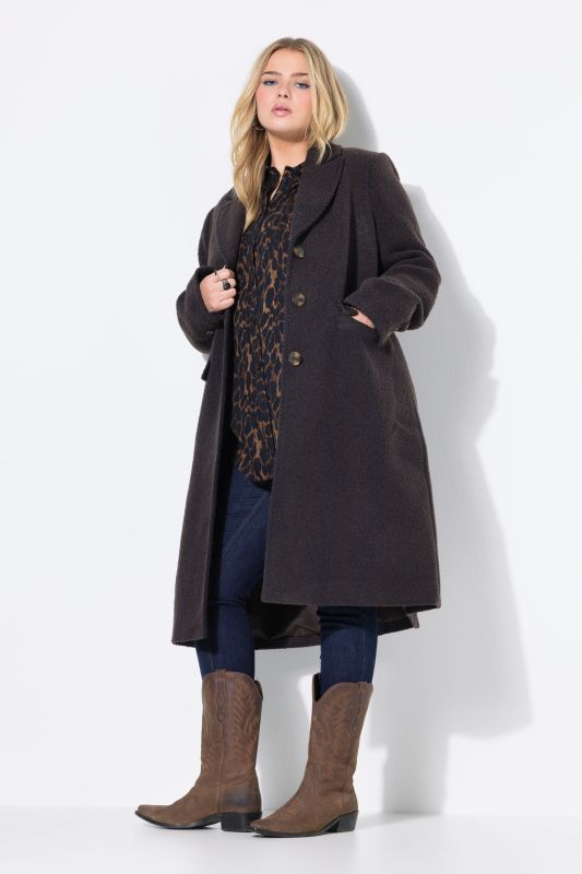 Manteau coupe évasée et col à revers