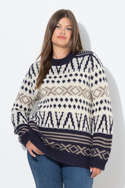Pull en maille. Manches longues, col camionneur