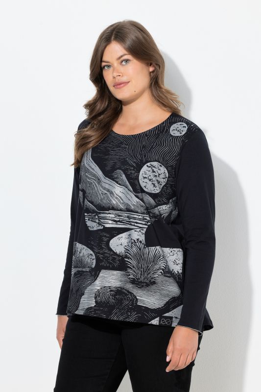 T-shirt à manches longues. Col rond