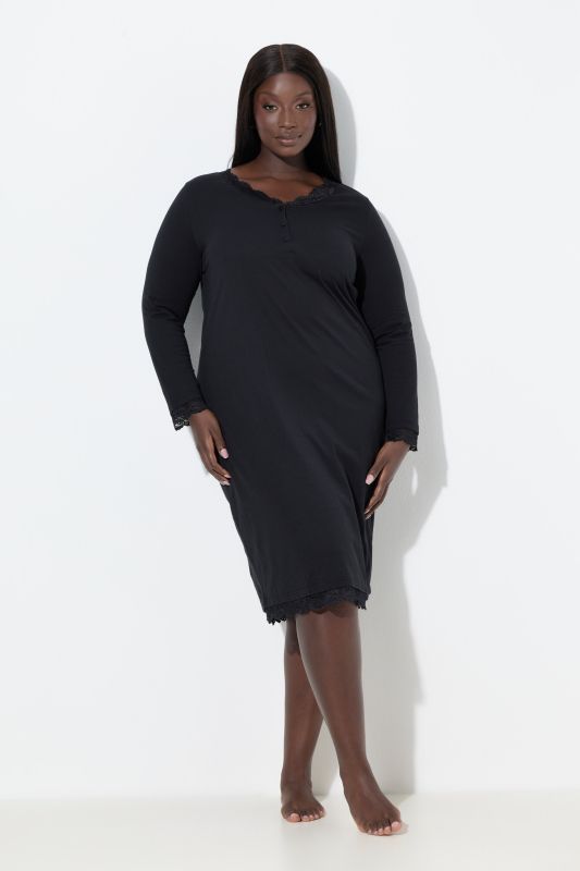 Chemise de nuit avec dentelle, décolleté en V, manches longues