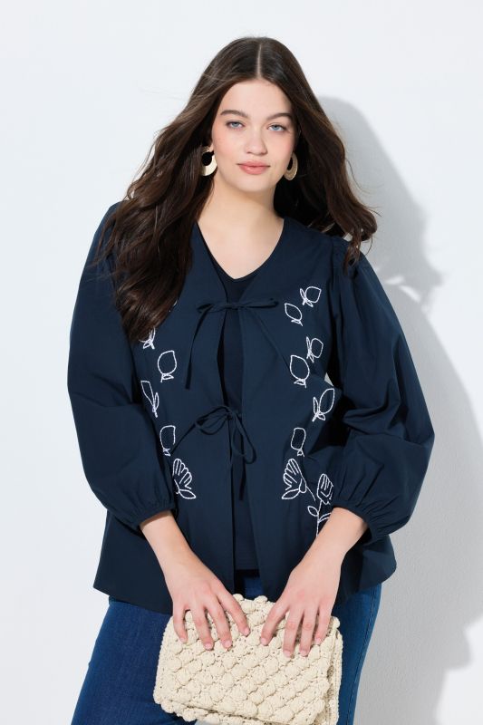 Chemisier esprit blouse avec broderies, décolleté en V et manches ballon, coupe évasée
