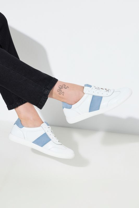 Sneakers en daim Caprice, semelle intérieure amovible - largeur H