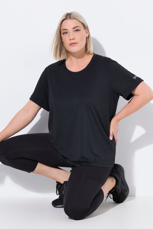 T-shirt technique UV 50+. Col rond et manches courtes. Matière recyclée