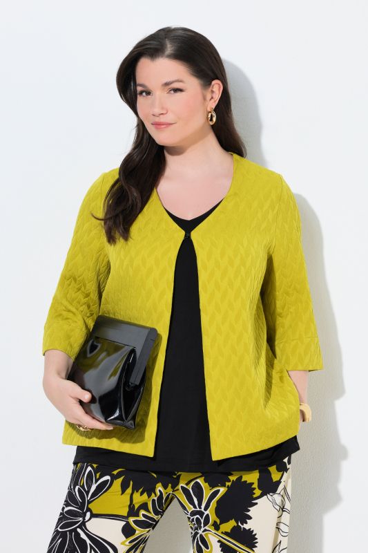 Veste encolure en V et manches&nbsp;3/4, petite agrafe en guise de fermeture