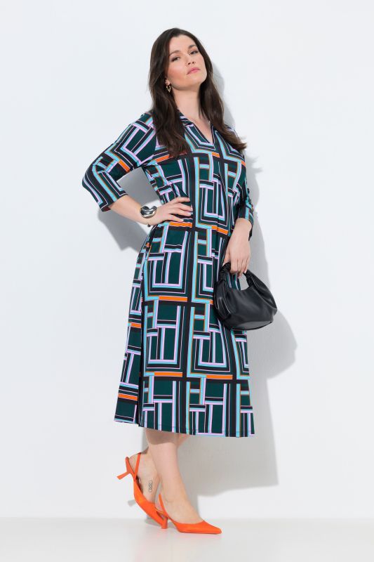 Robe midi au tombé fluide, motif graphique, col chemise et manches&nbsp;3/4