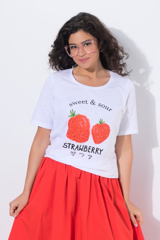 T-shirt motif fraises, coupe Classic Fit, col rond et manches courtes