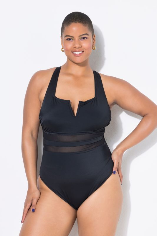 Maillot de bain, bonnets souples et empiècement en mesh