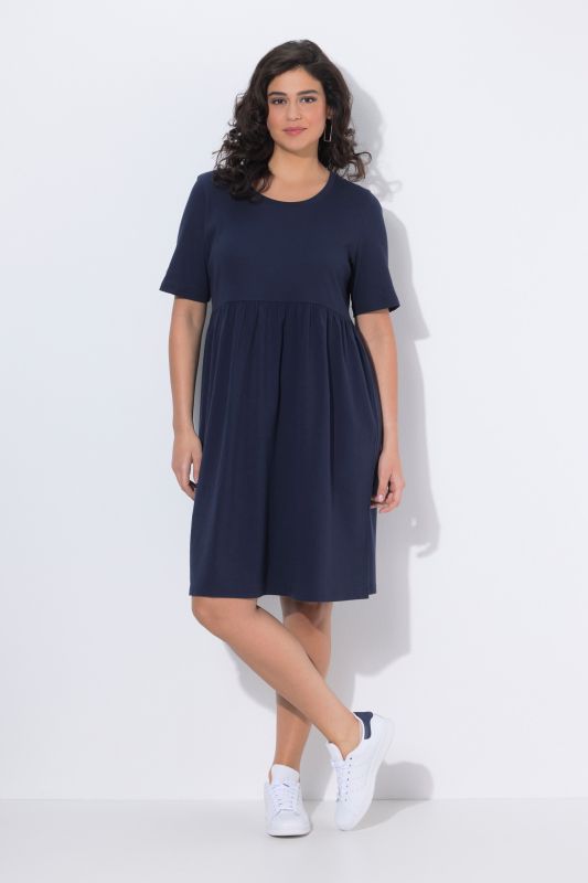 Robe midi en jersey côtelé, décolleté rond et manches courtes, coupe évasée