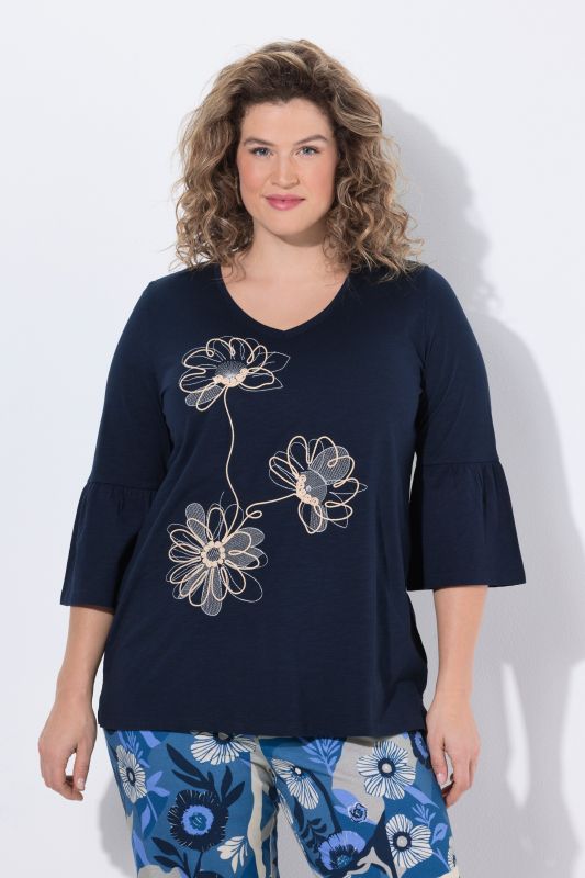 T-shirt en coton bio avec broderies, décolleté rond et manches&nbsp;3/4