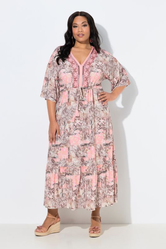 Robe maxi avec volant, coupe évasée, décolleté en V et manches&nbsp;3/4