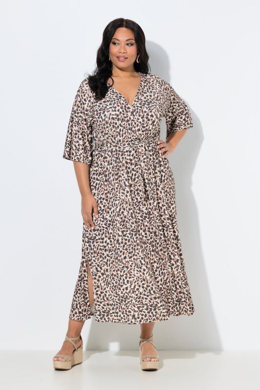 Robe maxi motif léopard, décolleté en V et manches&nbsp;3/4 esprit kimono