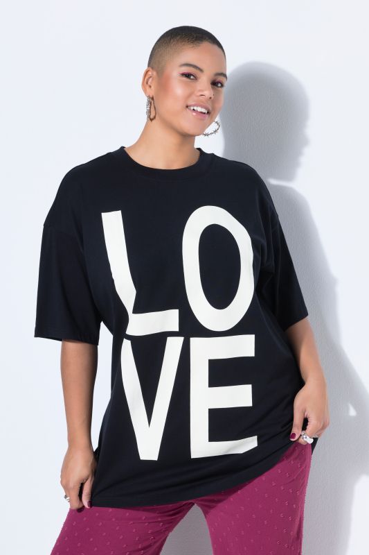 T-shirt oversize à manches courtes. Imprimé LOVE