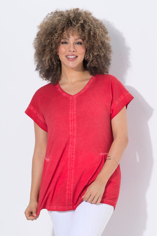 T-shirt oversize, décolleté en V et manches courtes, délavage cold dyed