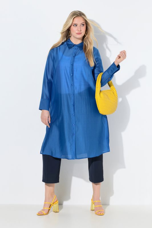 Longue blouse transparente, avec col chemise et manches longues