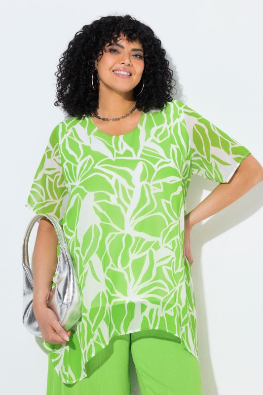 Blouse en mousseline, décolleté rond et manches courtes, fente dans le dos