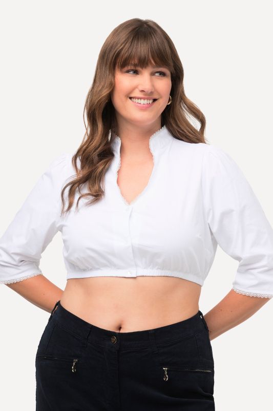 Chemisier traditionnel Dirndl. Col montant et col en V. Manches 3/4 et dentelle