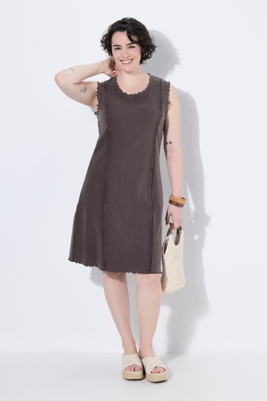 Robe en jersey côtélé, modèle sans manches, décolleté rond