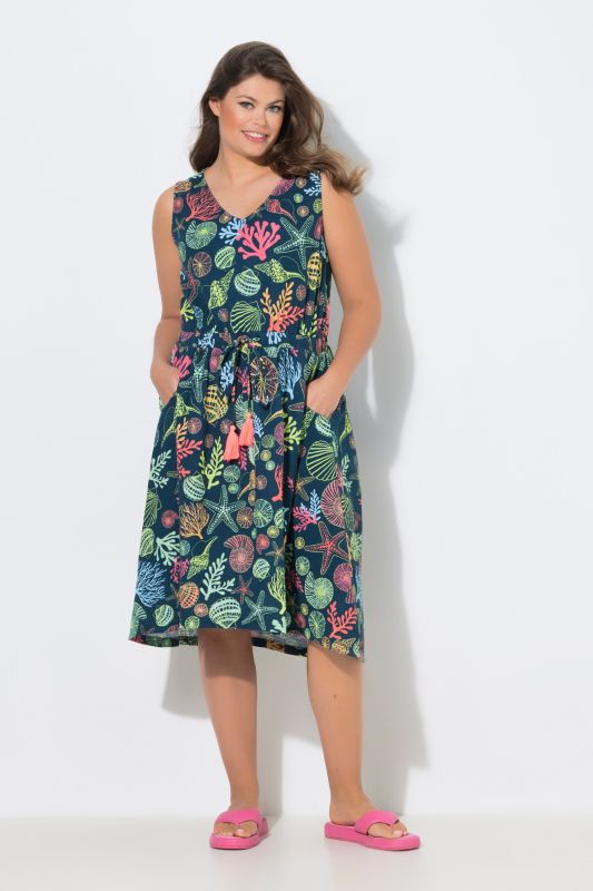 Robe, col en V, cordon coulissant