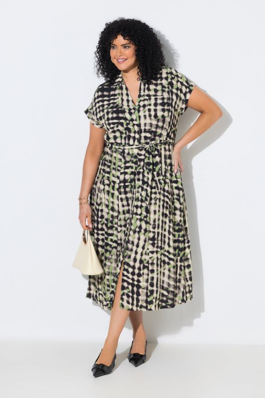 Robe maxi, ceinture à nouer, col chemise et poche poitrine