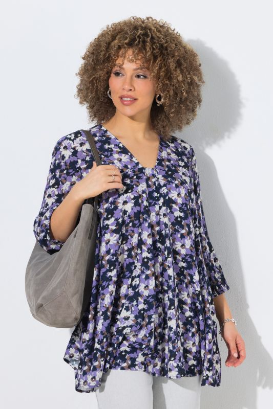 Blouse à fleurs, coupe évasée, plis godet, décolleté en V et manches 3/4